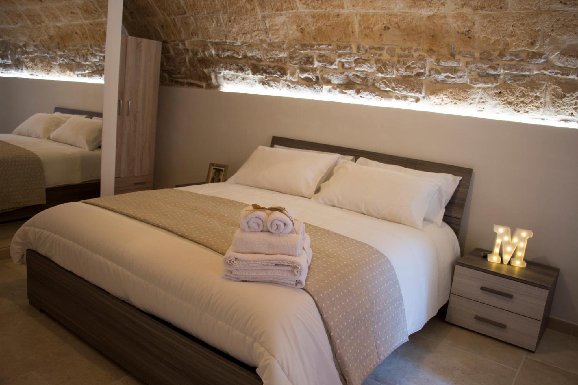 B&B Montebello Trani Eksteriør billede